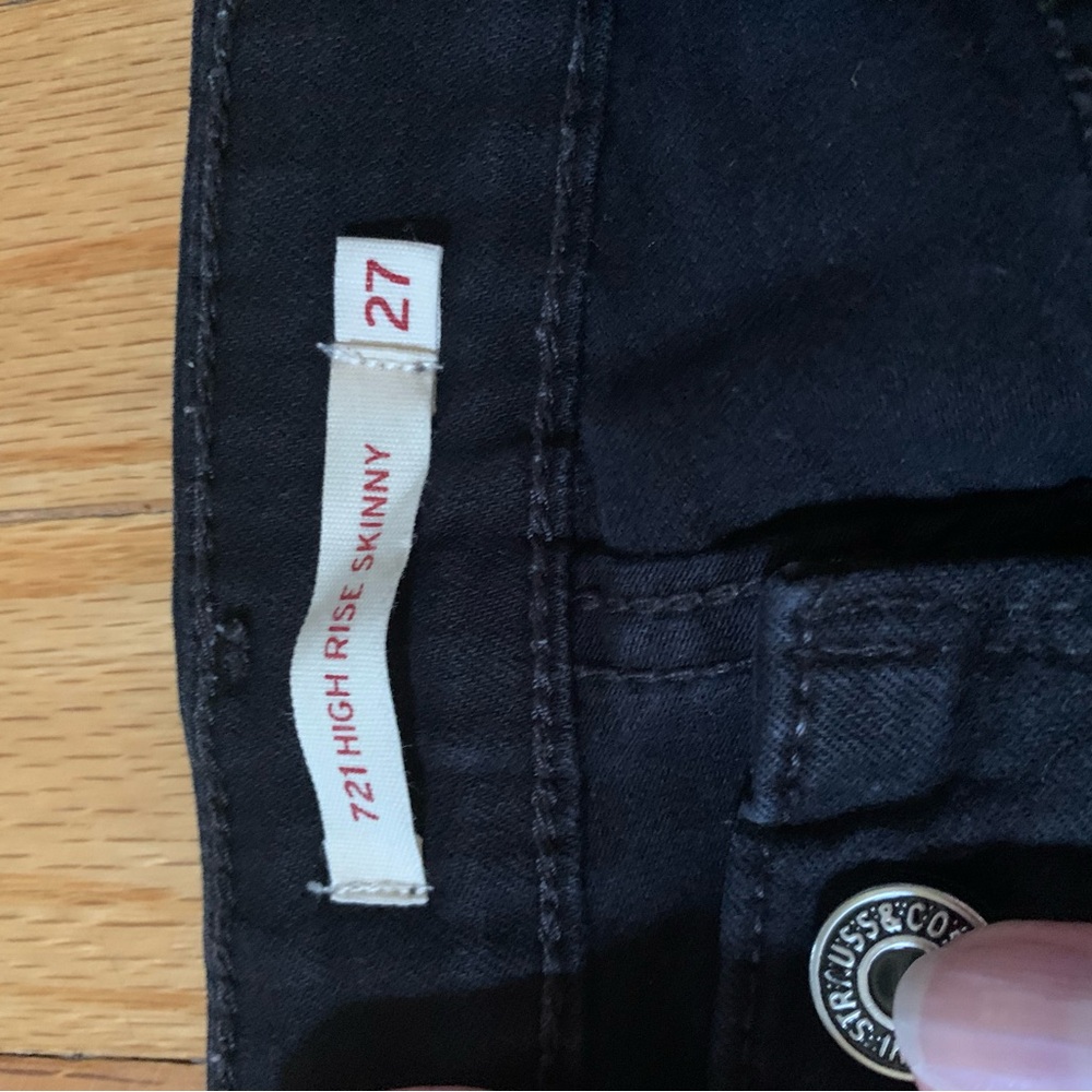 Levi's Black Skinny Jeans for Women - Picture 2 of 2